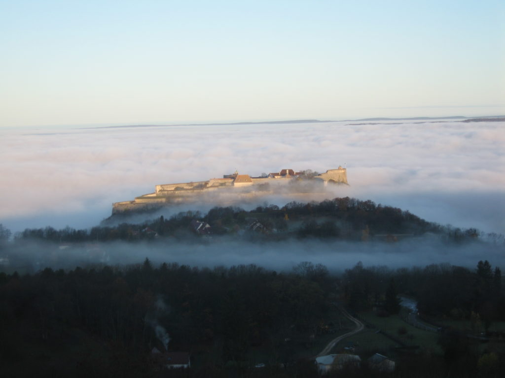 La Citadelle de Besançon vue de la Chapelle des Buis